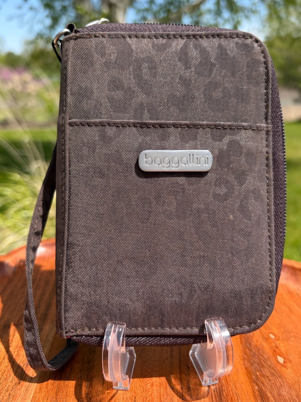 Baggallini Essential Wallet Charcoal Gray Cheetah Print NWT - Picture 7 of 8